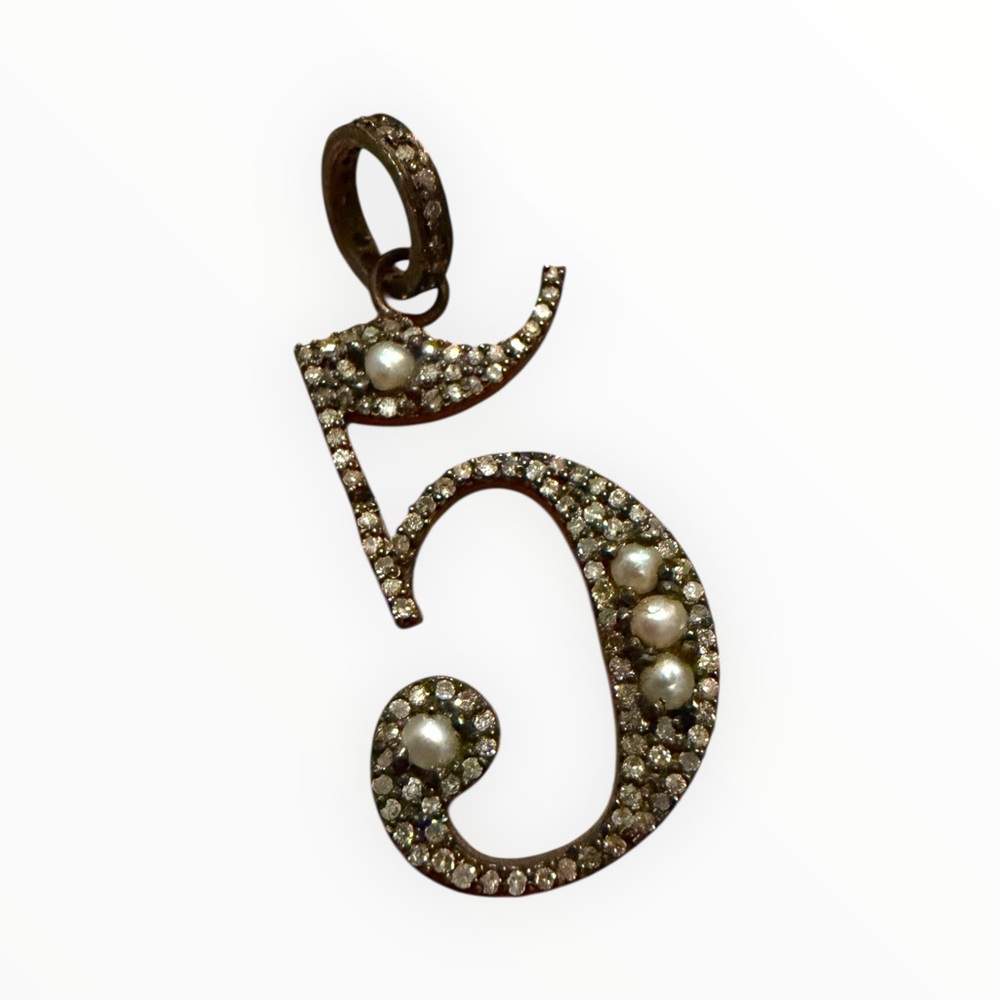 THE WOODS FINE JEWELRY STERLING SILVER AND PEARL LARGE NUMBER 5